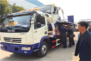 濉溪汽车道路救援拖车价格
